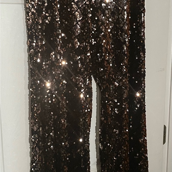Gabrielle Union Gold Sequin holiday pants - Picture 1 of 11